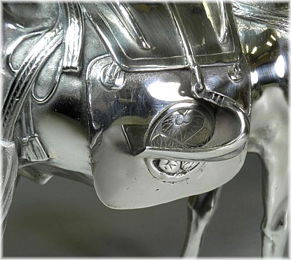 японская серебрянная скульптура, деталь