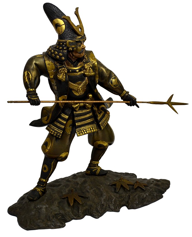 японская антикварная бронзовая фигура Самурая  на поле битвы 