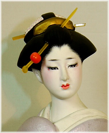 японская статуэтка из керамики Девушка с веером, 1960-е гг.