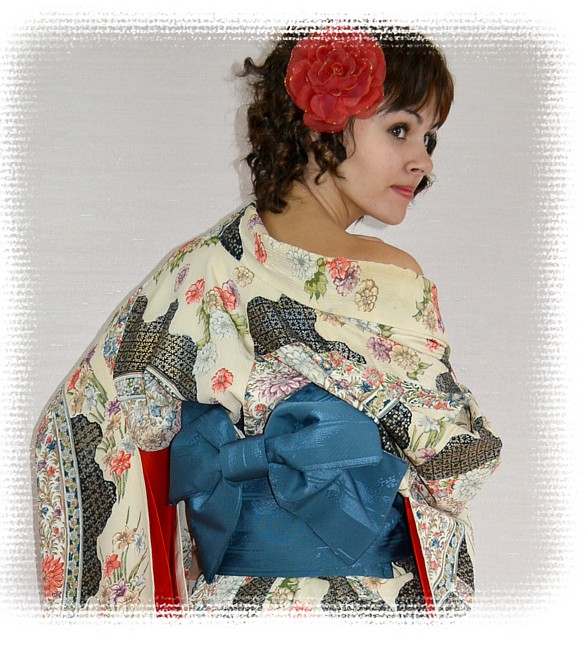 японское кимоно и пояс оби БАБОЧКА