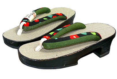 японская традиционная обувь