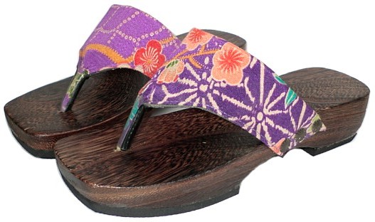ГЭТА, японская традиционная деревянная обувь