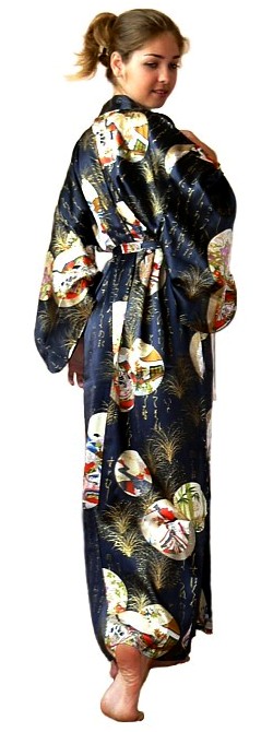 японскoe шелковoe  кимоно - стильная одежда для дома и роскошный подарок