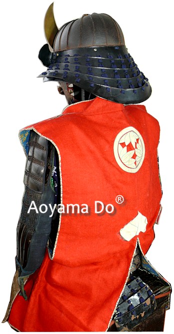 самирайский герб на спине военной самурайской накидки ДЗИМБАОРИ