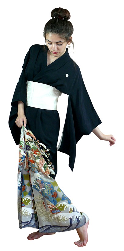японское антикварное кимоно из шелка с авторской росписью, 1890-00-е гг.